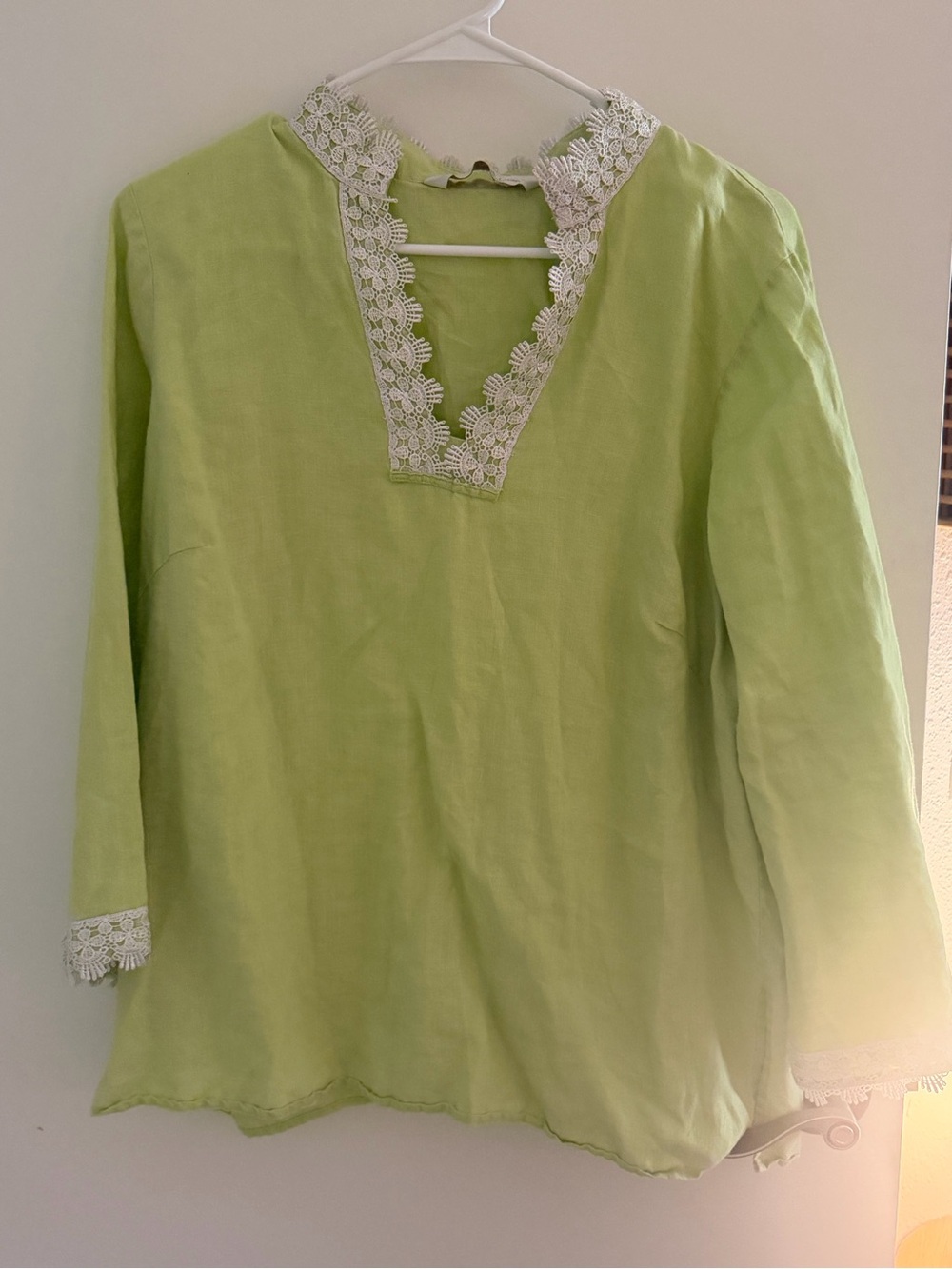 Lucy & Laurel Lime Green Tunic with White Lace Trim